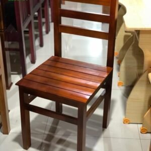 BUDJET CHAIR